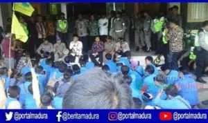 Soroti Kinerja Bupati Bangkalan, PMII Gelar Aksi