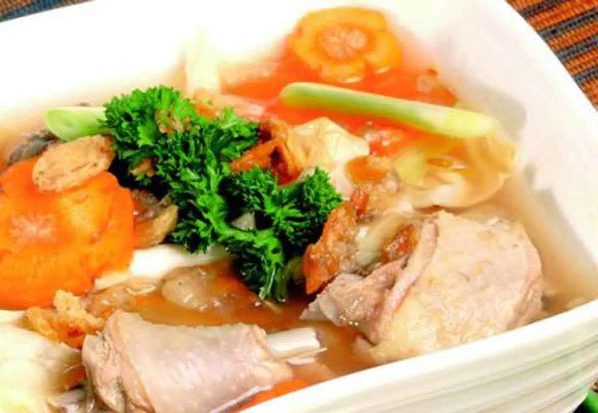 Resep Sup Ayam Kembang Tahu yang Hangat dan Lezat