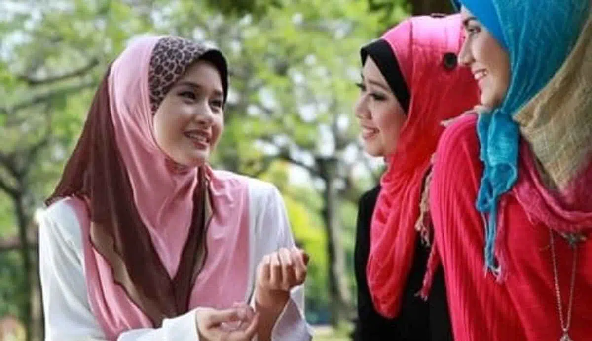 Wahai Para Wanita, Ini Manfaat Menjaga Lisan Anda