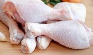 Moms, Lakukan Tips Mencuci Daging Ayam yang Bebas Bakteri