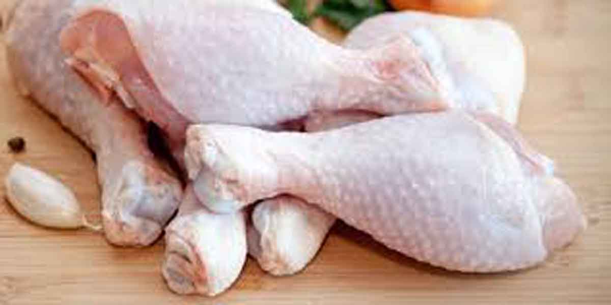 Moms, Lakukan Tips Mencuci Daging Ayam yang Bebas Bakteri
