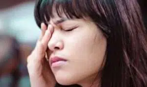 Mata Anda Sering Kedutan? Ini 6 Penyebabnya