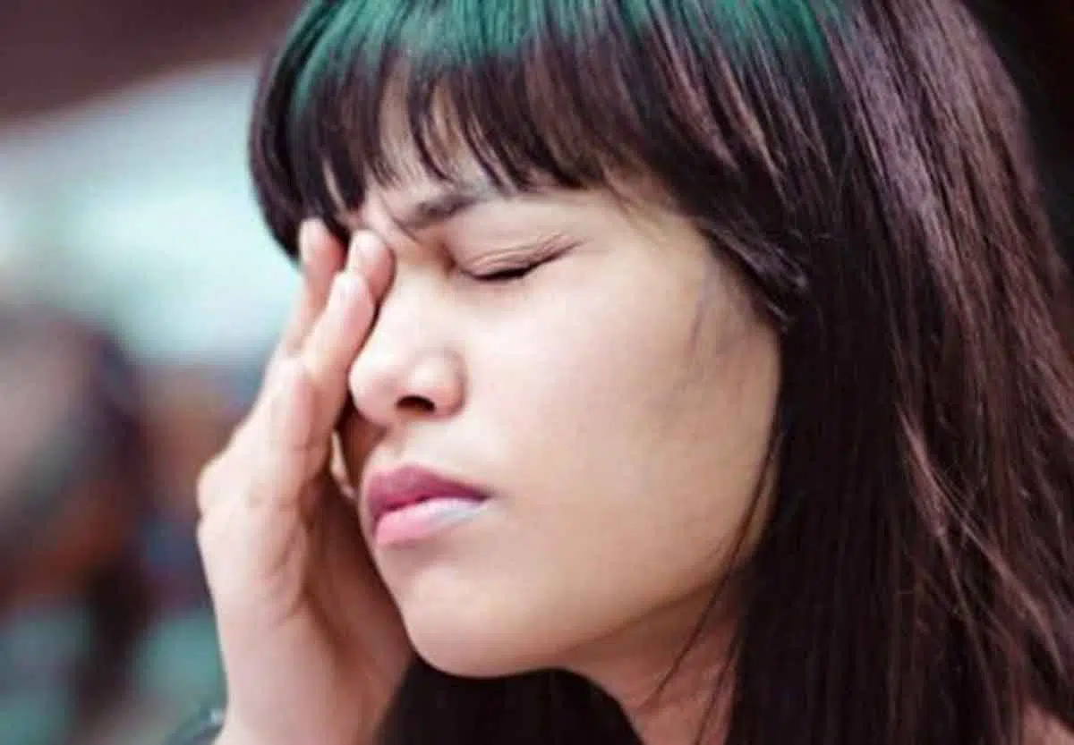 Mata Anda Sering Kedutan? Ini 6 Penyebabnya