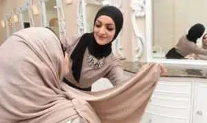 5 Alasan Utama Wanita Berhijab Perlu ke Salon untuk Perawatan Kecantikan Rambut