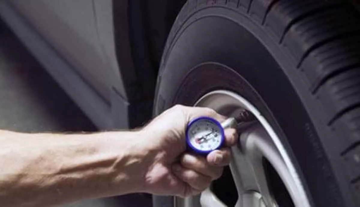 7 Cara Jitu Bikin Ban Mobil Lebih Awet