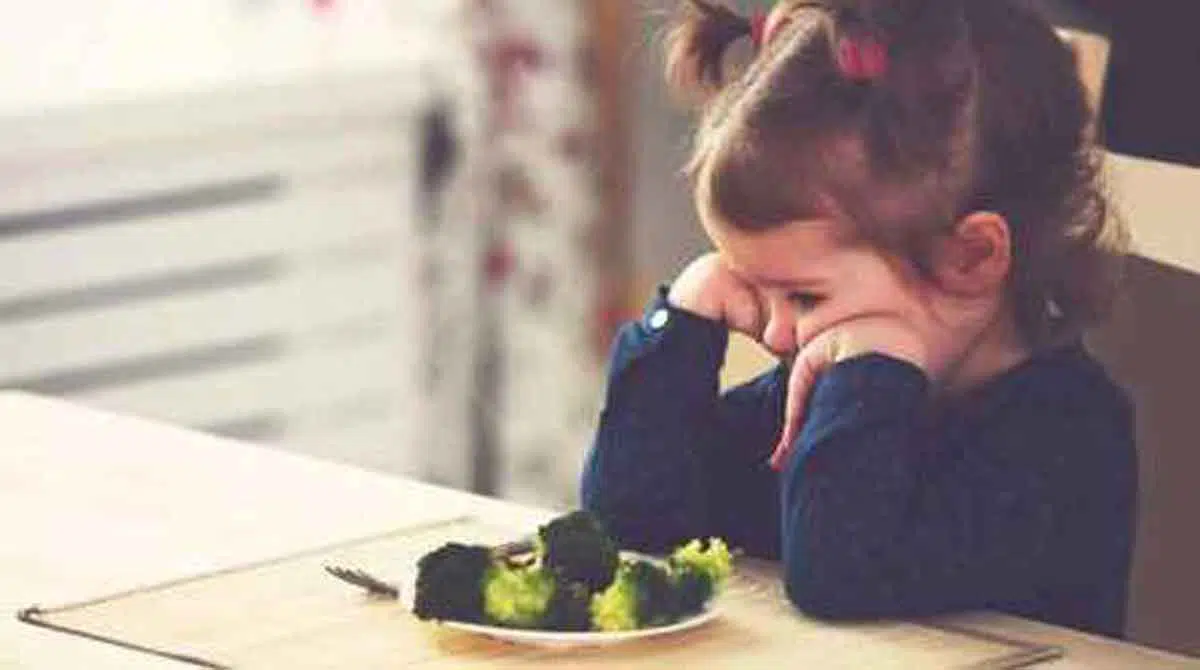 Jangan Paksa, Ini 3 Cara Bujuk Anak Agar Tak Malas Sarapan Pagi