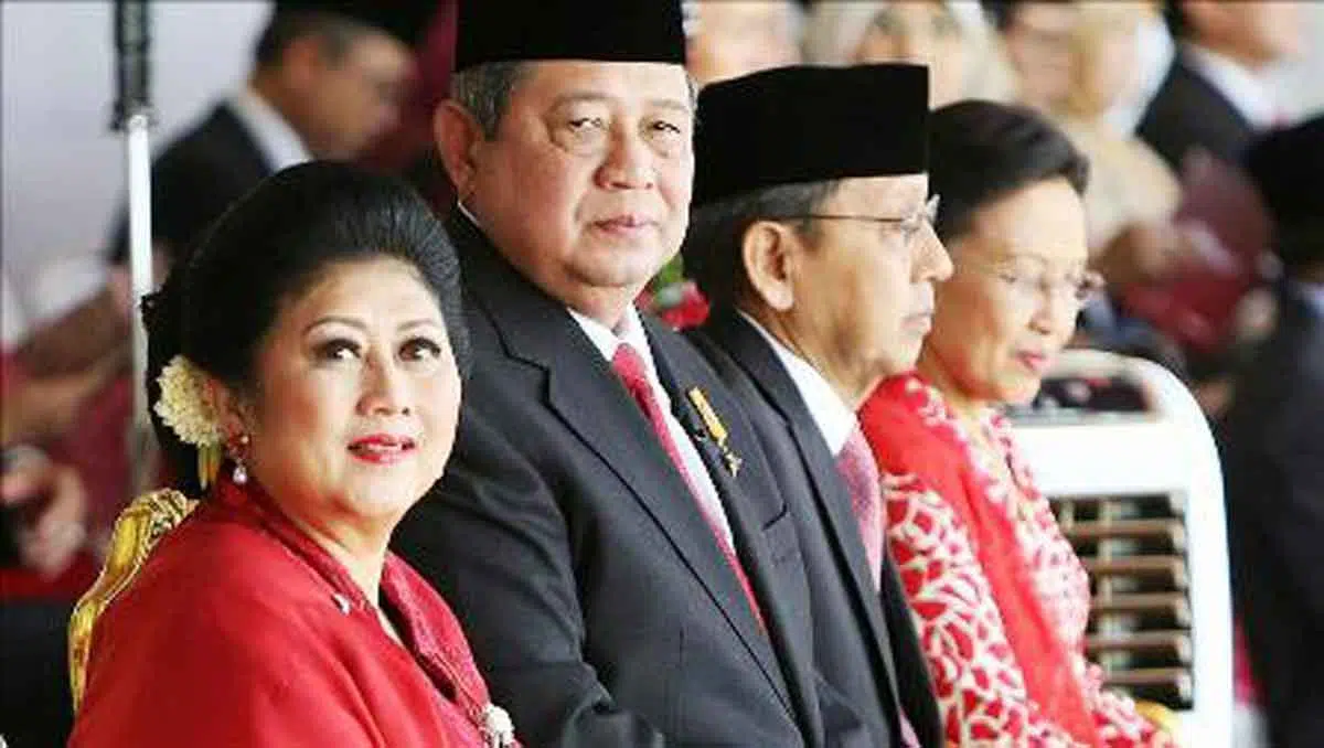 Ani Yudhoyono berjuang melawan kanker darah di Singapura