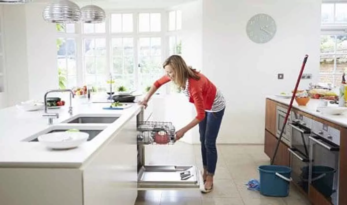 5 Peralatan Dapur yang Jadi Sarang Kuman Meski Terlihat Bersih