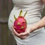 Ini 10 Manfaat Buah Naga Untuk Ibu Hamil