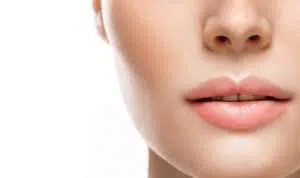 Kenali, 4 Kulit Wajah yang Tepat untuk Warna Lipstik Nude