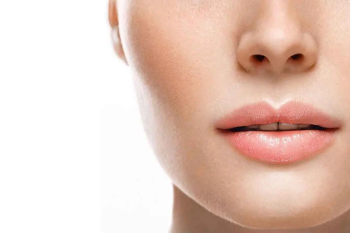 Kenali, 4 Kulit Wajah yang Tepat untuk Warna Lipstik Nude