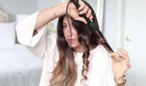 Ladies, Lakukan 3 Cara Ini Agar Catok Keriting Rambut Anda Tahan Lama