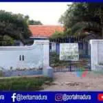 Ahli Waris Tutup Paksa Gedung SDN Banbaru I Giligenting