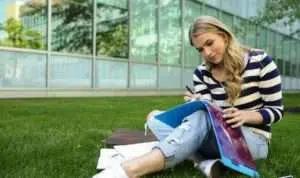 Guys, Ini 4 Cara Sukses Berkarir Sejak Kuliah