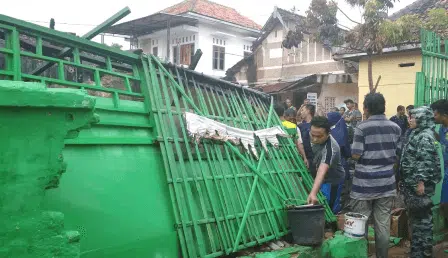 Kebakaran Landa Rumah Penjual Rujak Pentol Kalianget Sumenep