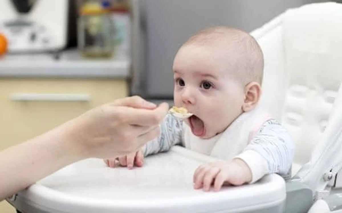 Kenali 5 Makanan MPASI yang Bikin Anak Sembelit
