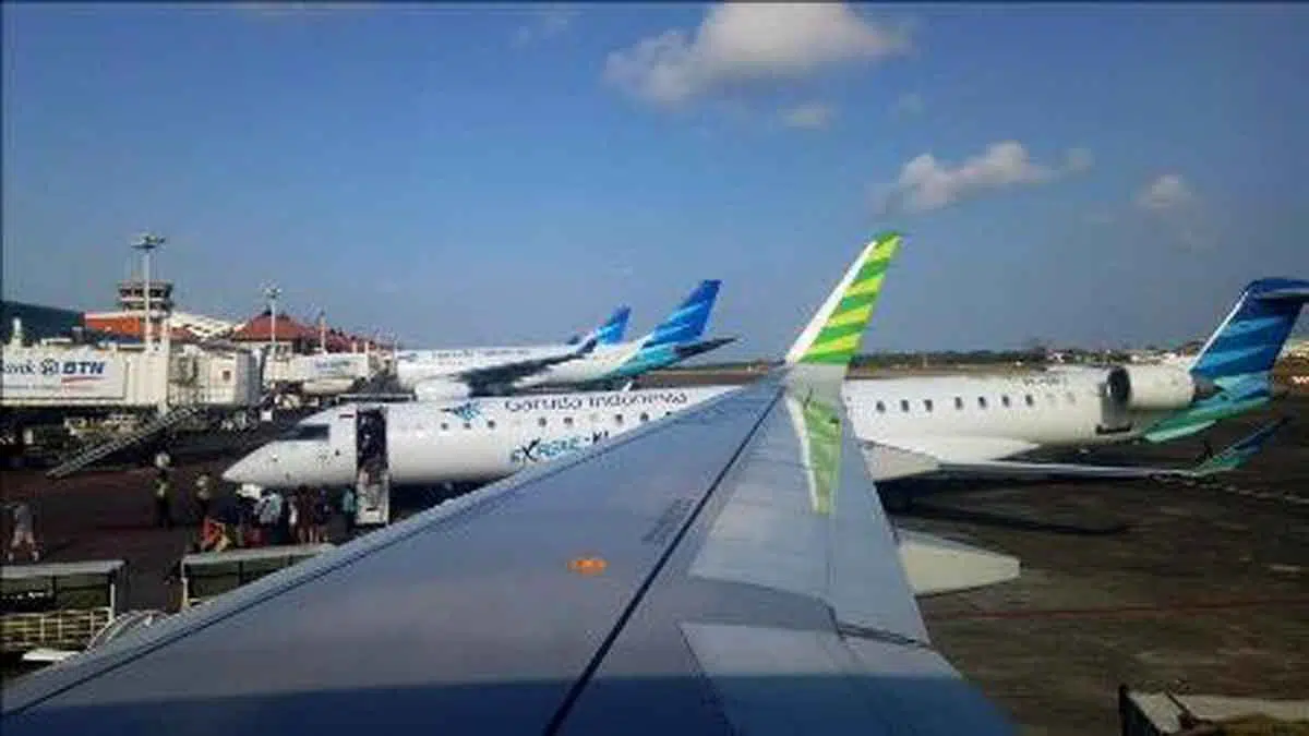 Maskapai penerbangan Indonesia turunkan harga tiket 20%
