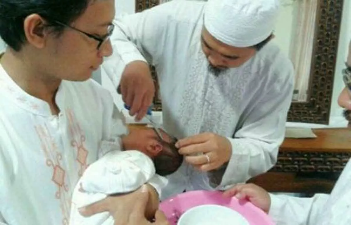 Dalam Islam, Ini 7 Hal yang Perlu Dilakukan pada Bayi Baru Lahir