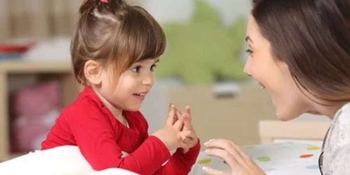 Moms, Begini 6 Cara Hadapi Si Kecil yang Mulai Berpikir Kritis