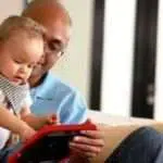 Moms, Ini 3 Efek Positif Anak Main Gadget Bagi Tumbuh Kembangnya