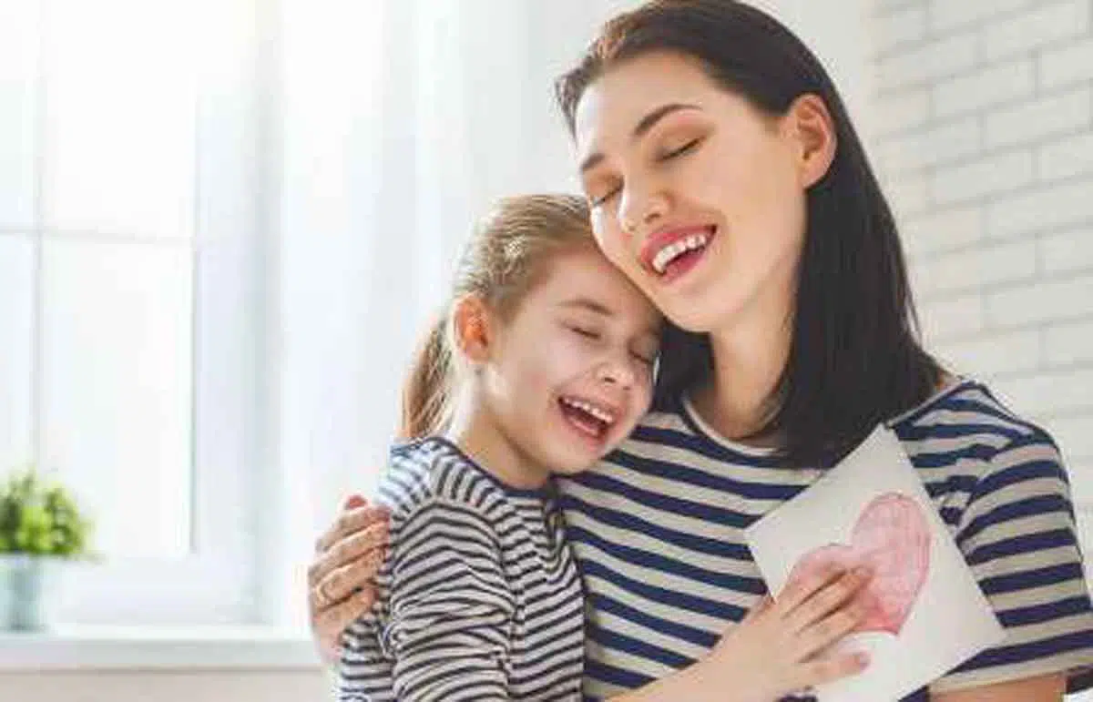 Moms, Lakukan 5 Kebiasaan Sederhana Ini untuk Bangun Kedekatan Anda dan Si Kecil