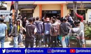 Oknum Penegak Perda Diduga Pukul Mahasiswa, FAMS Demo Kantor Satpol PP