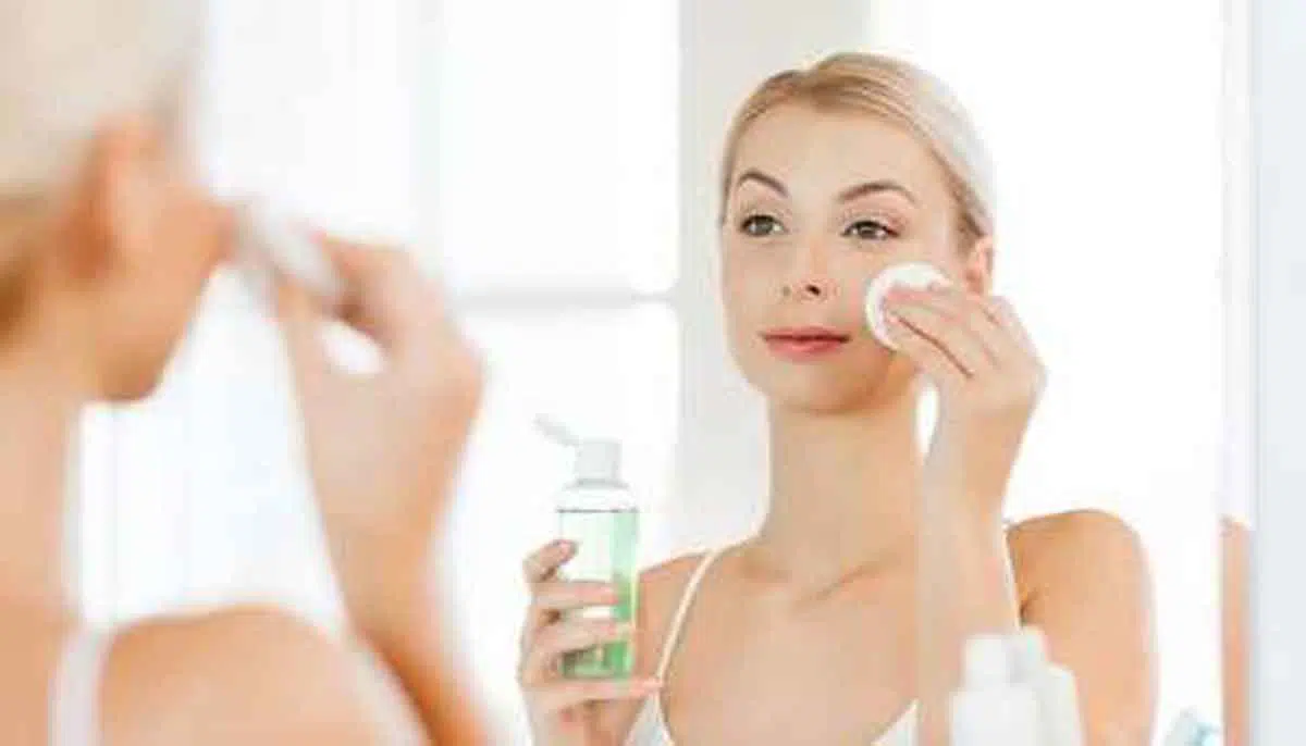 Perlukah Gunakan Toner Wajah Setiap Hari Ini Penjelasannya