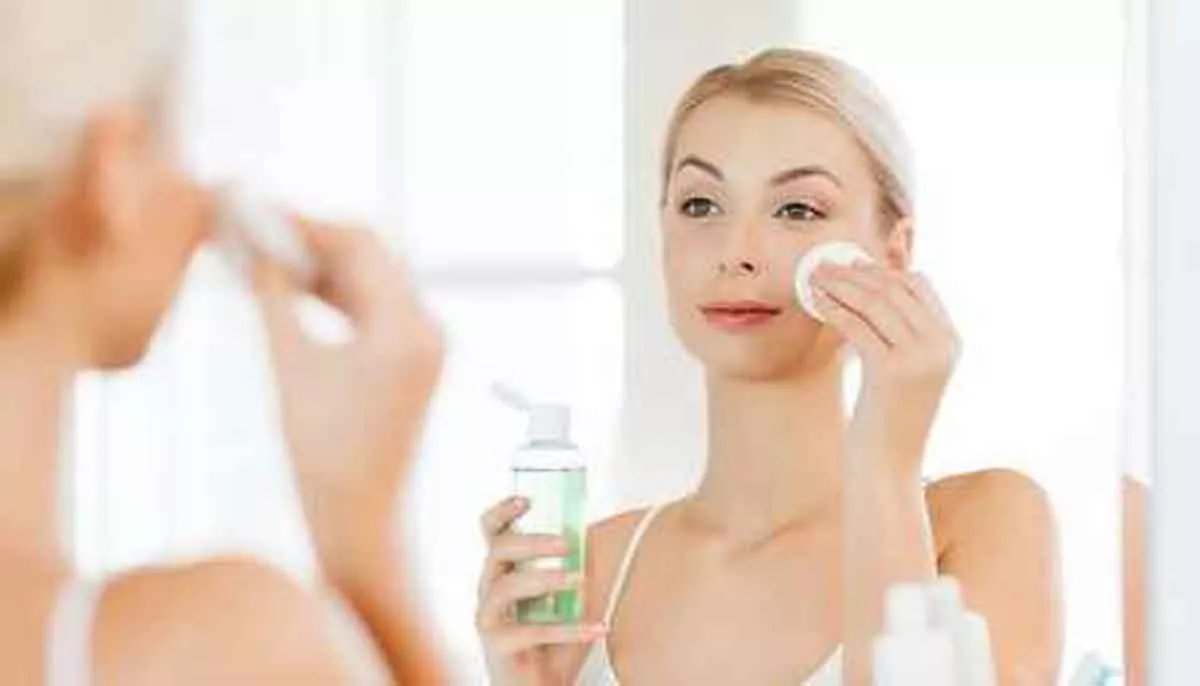 Perlukah Gunakan Toner Wajah Setiap Hari? Ini Penjelasannya