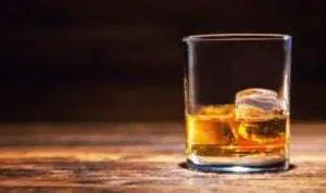 Waspada, Ini Akibat Buruk Minuman Beralkohol Pada Kulit