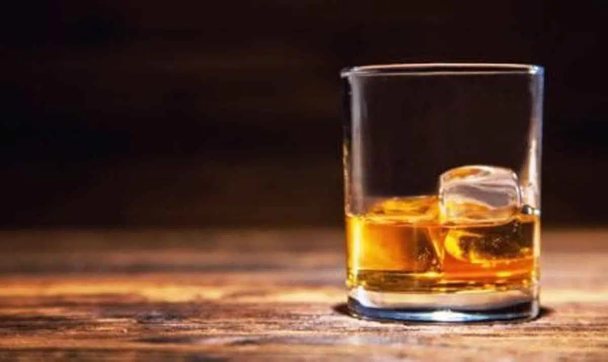 Waspada, Ini Akibat Buruk Minuman Beralkohol Pada Kulit