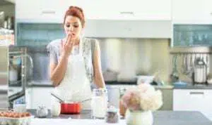 Moms, Cara Ini Bisa Mengatasi Makanan yang Terlalu Manis