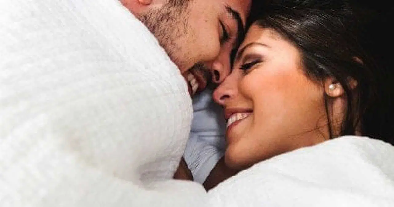 4 Cara Jitu Puaskan Suami Saat Bercinta di Ranjang