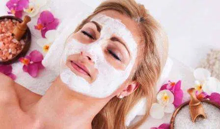 4 Cara Mudah Buat Masker Beras untuk Atasi Wajah Berjerawat