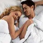 5 Cara Raih Orgasme dalam Waktu Bersamaan dengan Pasangan