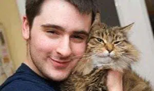 5 Kepribadian Pria Penyuka Kucing, Apa Anda Termasuk?