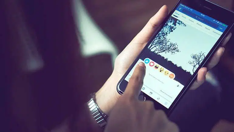 5 Trik Menghadapi Rekan Kerja yang Penuh Drama di Media Sosial