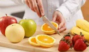 Lakukanlah, Cara Ini untuk Memotong Buah Agar Nutrisinya Tidak Hilang