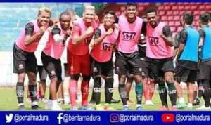 Hadapi Persela, Laga Hidup Mati Bagi