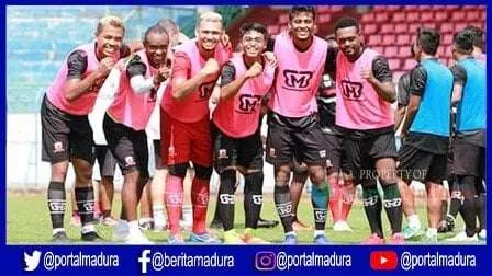 Asep Berlian Ingin Rebut Posisi Inti di Madura United