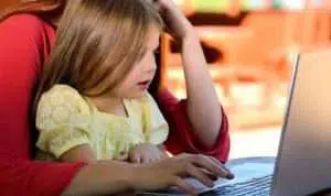 Bunda, Begini Cara Efektif Ajari Si Kecil Berbisnis Online Lewat Mainan Bekas