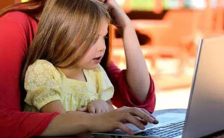Bunda, Begini Cara Efektif Ajari Si Kecil Berbisnis Online Lewat Mainan Bekas