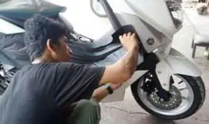 Cara Mudah Pasang Cutting Sticker Agar Tak Gelembung