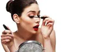 Hanya 5 Menit, Ini 4 Rekomendasi Makeup di Pagi Hari
