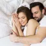 Inilah 4 Cara Bikin Sesi Bercinta Suami Istri Jadi Lebih Romantis