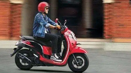 Jangan Ngegas dan Ngerem Motor Matik Bersamaan, Ini Bahayanya