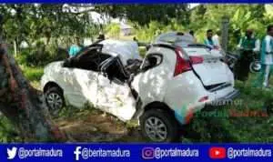 Laka Sendiri, Avanza Putih Ini Milik Warga Sumenep Hancur di Pamekasan