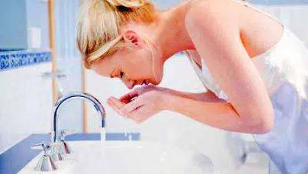 Ladies, Ini Waktu yang Baik untuk Cuci Muka