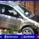 Tabrakan Libatkan Mobil Honda Jazz dan Dua Pemotor di Depan Rutan Sumenep
