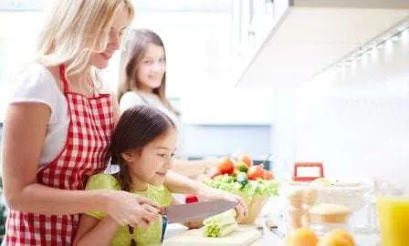 Moms, Ini 7 Cara Cerdas Ajarkan Buah Hati Anda Tanggung Jawab