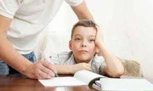 Para Orang Tua, Kenali 7 Kesalahan yang Bisa Buat Si Kecil Malas Baca